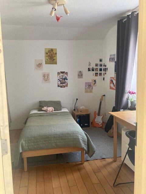 Kot 16 m² in Namen Bomel-Heuvy