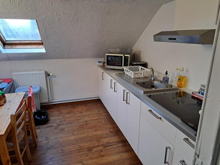 Cuisine équipée commune pour les 2 kots