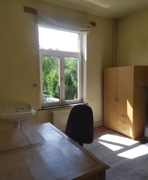 Room in owner's house 13 m² in Namur Salzinnes / Bas prés