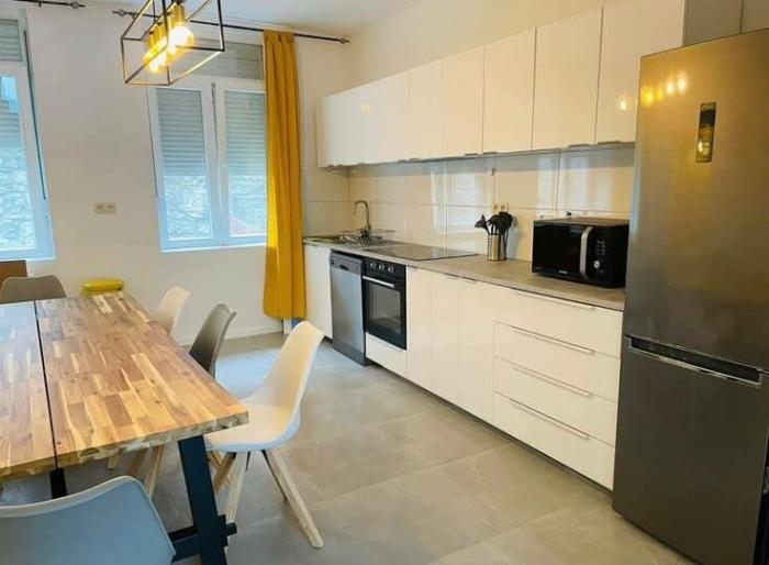Co-locatie 200 m² in Namen Andere