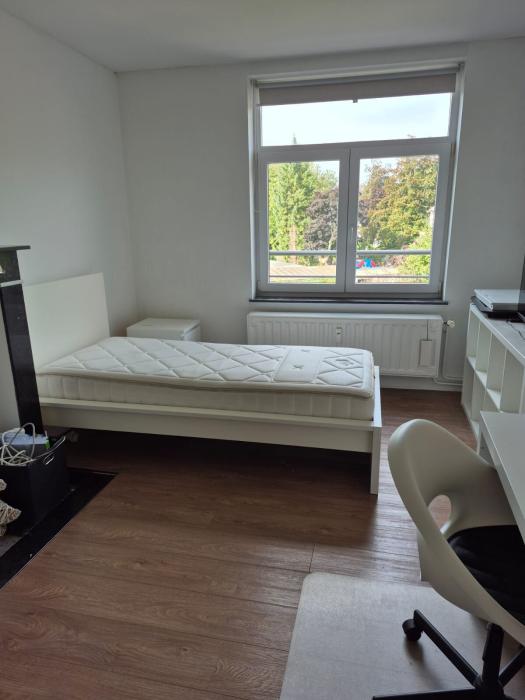 合租房 16 m² 在 Namur Salzinnes / Bas prés
