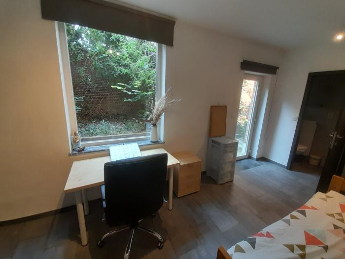 Room in owner's house 13 m² in Namur Bomel-Heuvy