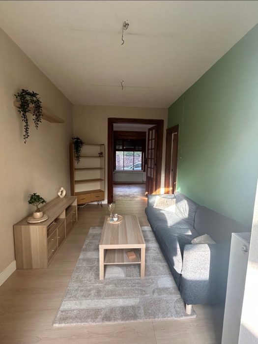 Room in owner's house 11 m² in Namur Sources / St Servais / Trois Piliers