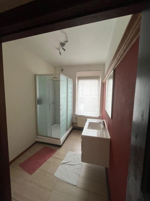 Salle de bain commune