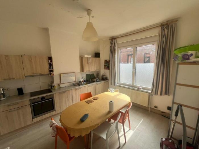 Kot 12 m² in Namen Salzinnes / Bas prés