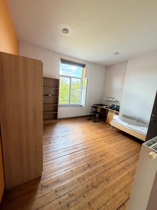 Kot 22 m² in Namen Salzinnes / Bas prés