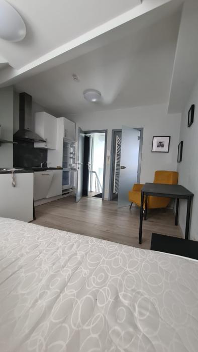 单人间 24 m² 在 Namur Centre - La Corbeille