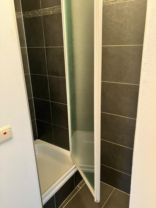 Douche carrelée