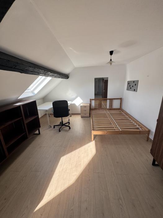 1 des 2 studios : Rue Félix Wodon