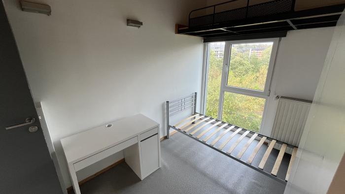 合租房 13 m² 在 Namur Salzinnes / Bas prés