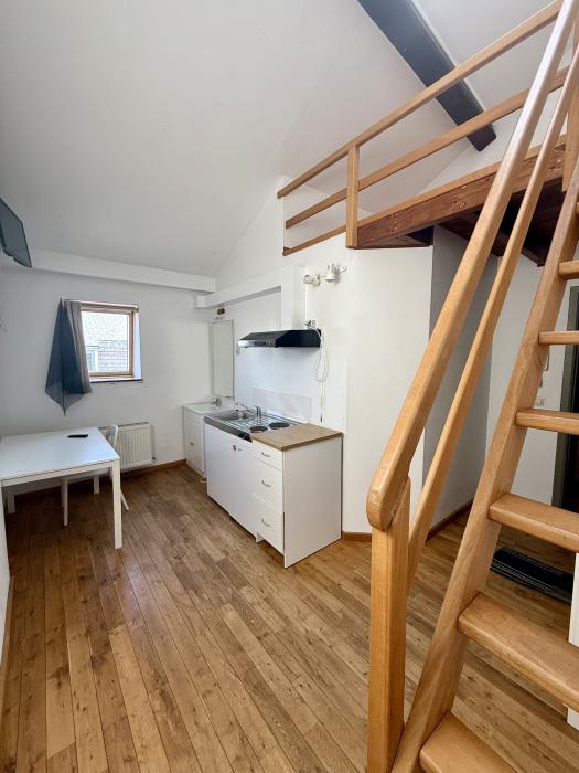 Studio 13 m² in Namen Salzinnes / Bas prés