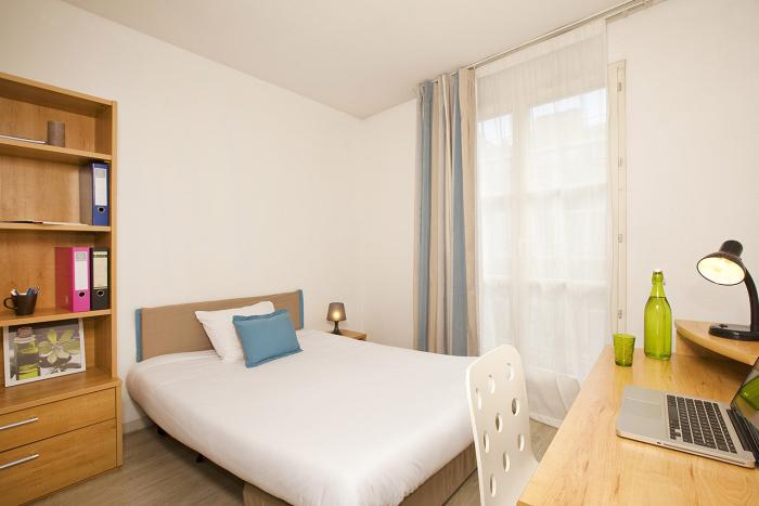 Room in owner's house 20 m² in Namur Centre - La Corbeille