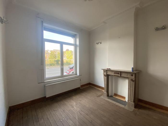 Pièce avant avec vue chaussée