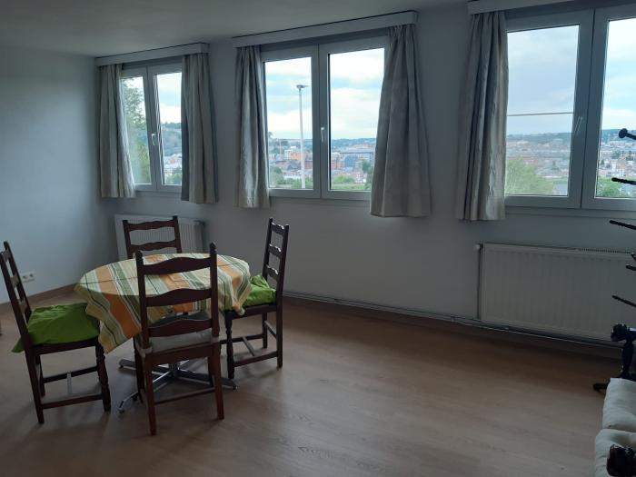 Room in owner's house 35 m² in Namur Jambes