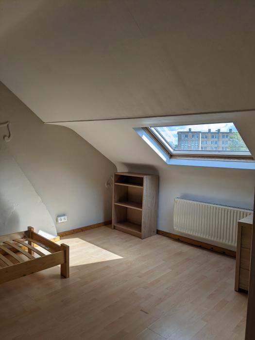 Kot 30 m² in Namen Salzinnes / Bas prés