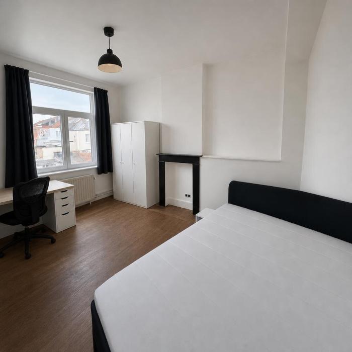 Co-locatie 12 m² in Namen Sources / St Servais / Trois Piliers