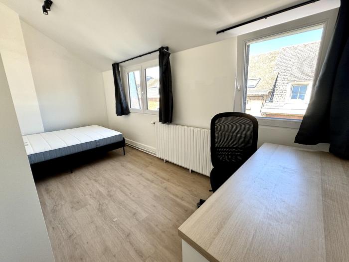 Co-locatie 12 m² in Namen Sources / St Servais / Trois Piliers