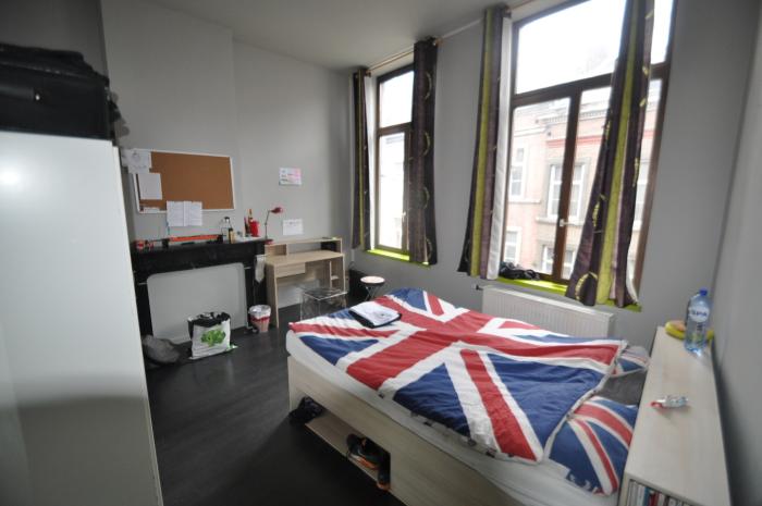 合租房 16 m² 在 Namur Centre - La Corbeille
