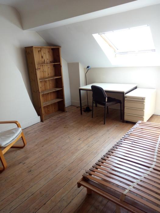 Room in owner's house 20 m² in Namur Salzinnes / Bas prés