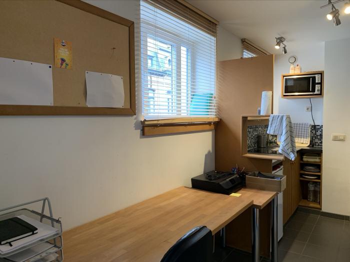 Studio 1 - cuisine & bureau