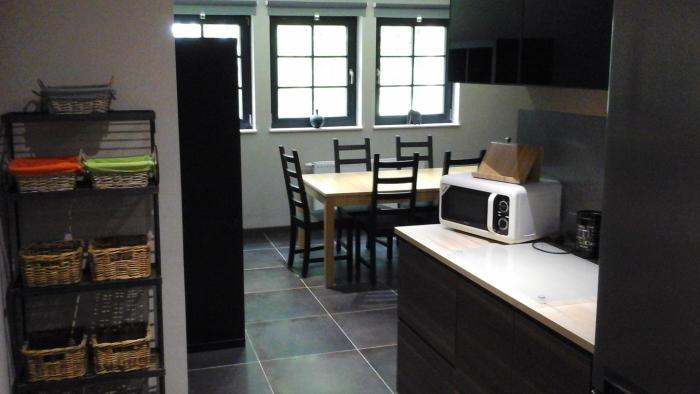 salle a manger , pour les  deux Kots, pièce commune
