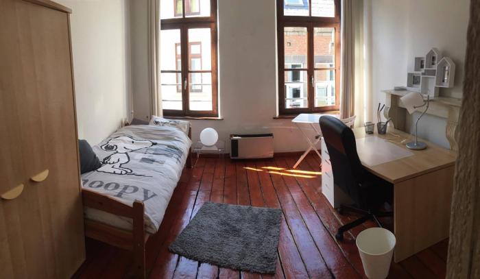 合租房 16 m² 在 Namur Centre - La Corbeille
