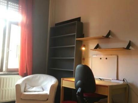 合租房 18 m² 在 Namur Salzinnes / Bas prés