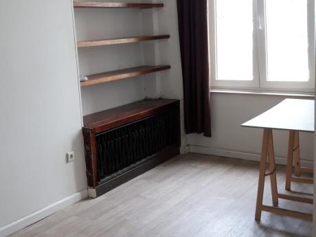 合租房 14 m² 在 Namur Centre - La Corbeille