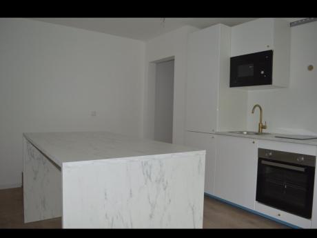 合租房 80 m² 在 Namur Other