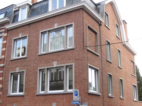 合租房 14 m² 在 Namur Bouge