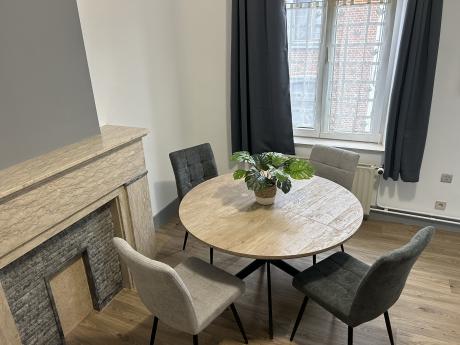 单人间 40 m² 在 Namur Salzinnes / Bas prés