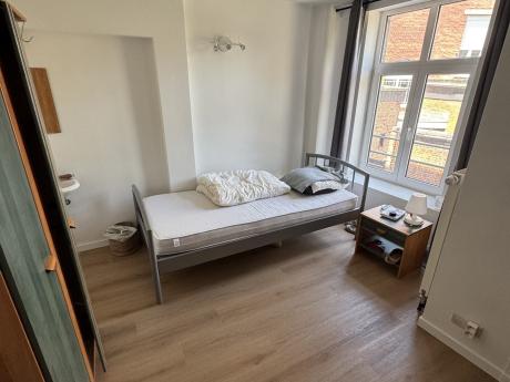 合租房 18 m² 在 Namur Centre - La Corbeille
