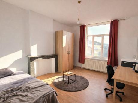 合租房 16 m² 在 Namur Centre - La Corbeille