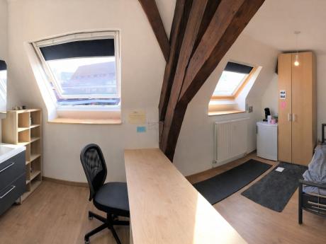 合租房 18 m² 在 Namur Centre - La Corbeille
