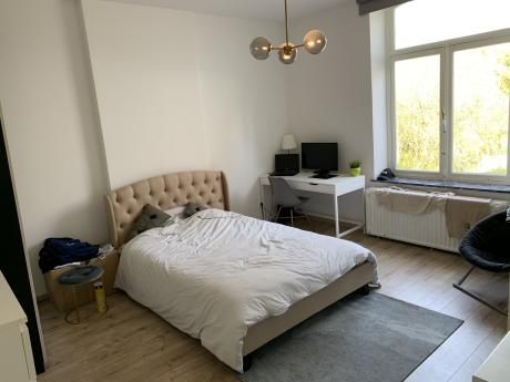 单人间 35 m² 在 Namur Centre - La Corbeille