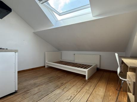 合租房 24 m² 在 Namur Centre - La Corbeille