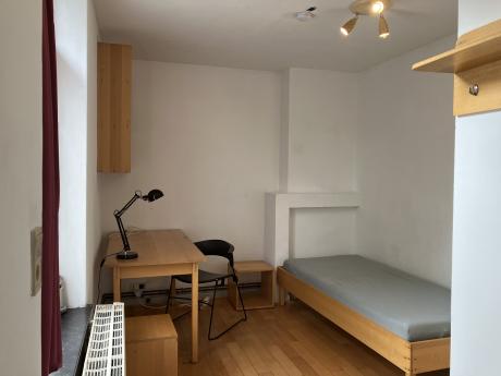 Kot 11 m² in Namen Bomel-Heuvy