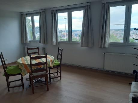 Room in owner's house 35 m² in Namur Jambes