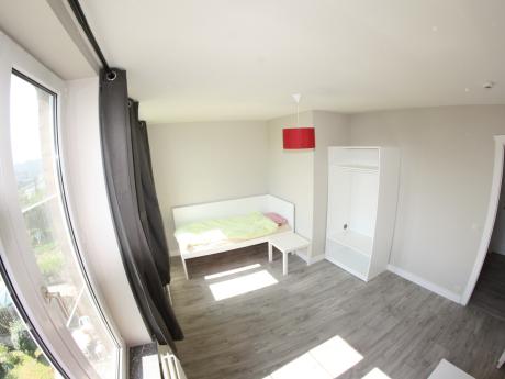 co-locatie 290 m² in Namen Andere